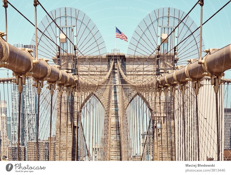 Nahaufnahme der Brooklyn Bridge, New York City, USA. Großstadt neu Brücke New York State Wahrzeichen Architektur Himmel abschließen urban amerika Ansicht Tag