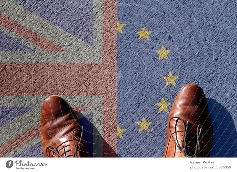 Knotenpunkt Brexit - Blick auf den Union Jack und die Flagge der Europäischen Union brexit britannien Briten Entscheidung Beschluss u. Urteil England EU Europa