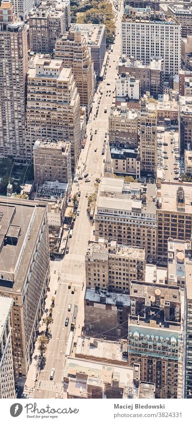 Retro-getönte Luftaufnahme von New York City, USA. neu Großstadt Straße Manhattan Gebäude Antenne retro gefiltert urban altehrwürdig Stadtleben Dach hoch oben