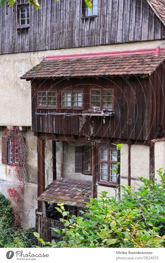 Mittelalterliches, renoviertes Haus mit Anbau für die Toilette Gebäude Vorbau WC Altbau historisch Geschichte Bußturm Horb am Neckar Restaurierung Denkmalschutz