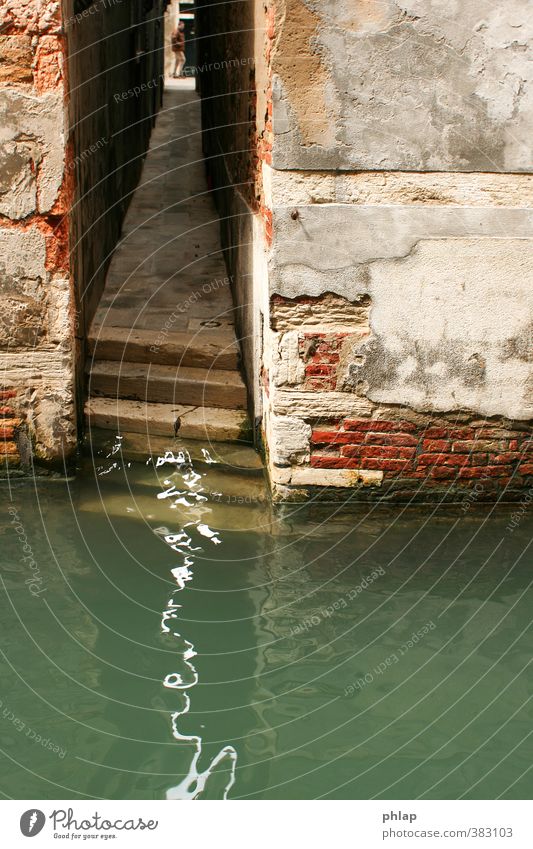 Folge dem Licht Städtereise Insel Wellen Traumhaus Architektur Wasser Klimawandel Schönes Wetter Venedig Italien Europa Stadt Hafenstadt Stadtzentrum Altstadt