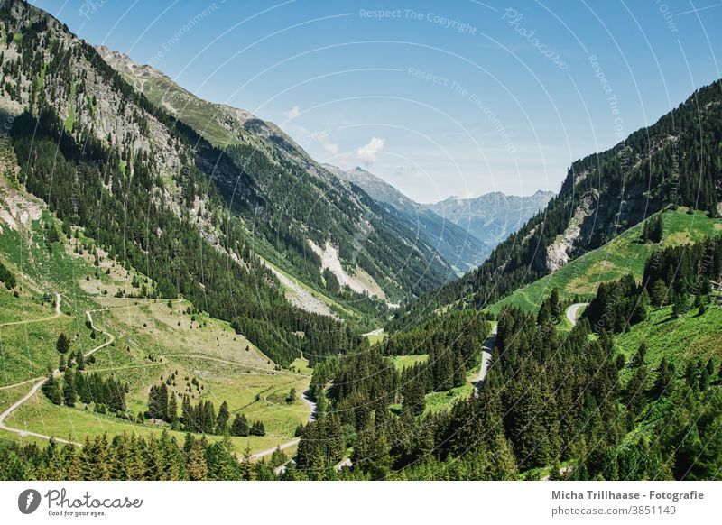 Kaunertal / Österreich Kaunertaler Gletscher Tirol Alpen Berge Gipfel Gebirge Täler Fels Felsen Wiesen Bäume Landschaft Natur Himmel Wolken Sonne Sonnenschein