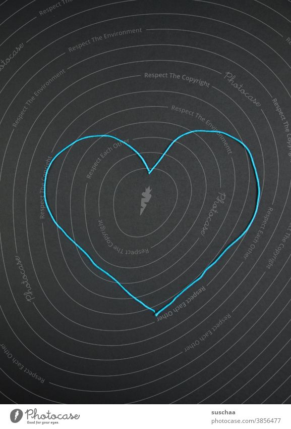 herz Herz Form einfach minimalistisch Faden Papier Symbol Liebe blau abstrakt Herzform schwarz Strukturen & Formen Romantik