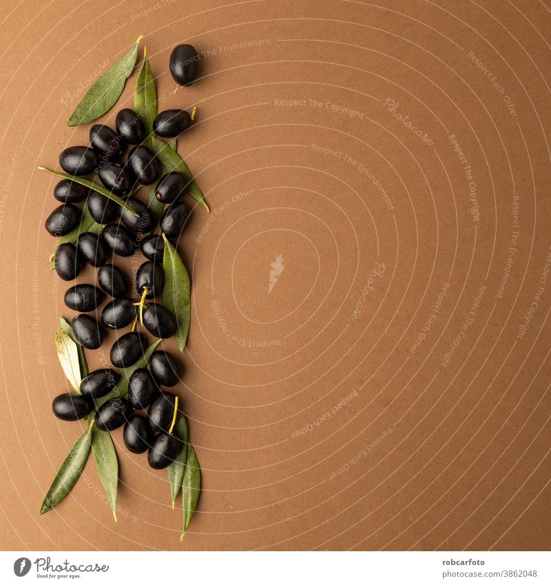 schwarze Oliven Hintergrund brauner Hintergrund Lebensmittel Bestandteil organisch reif Ackerbau Frucht frisch glänzend Gesundheit mediterran grün Vegetarier