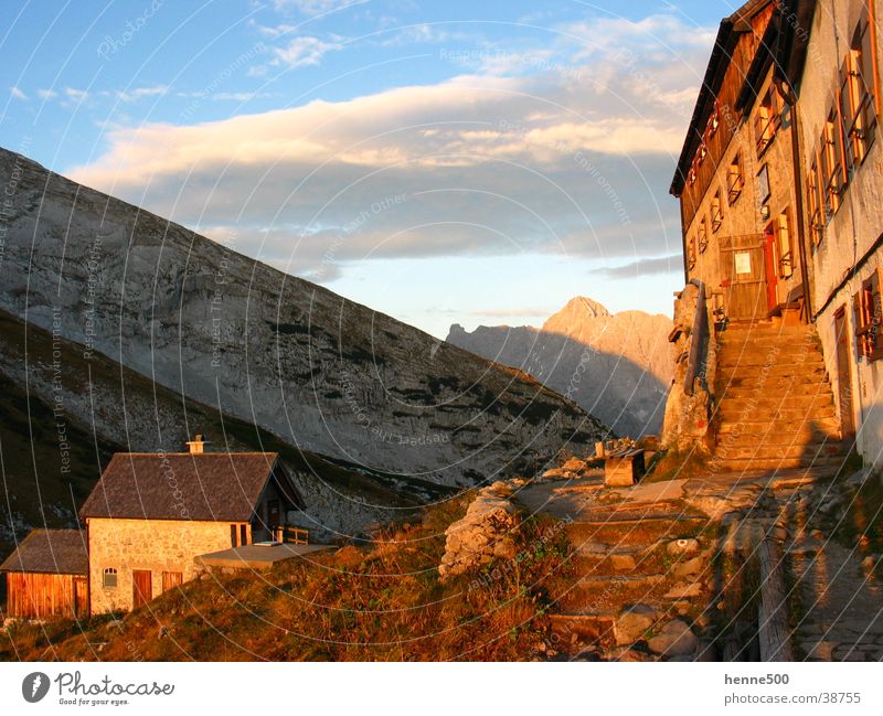 Sonnenaufgang am Watzmannhaus Haus Physik Morgen Berge u. Gebirge Wärme Morgendämmerung Alpen