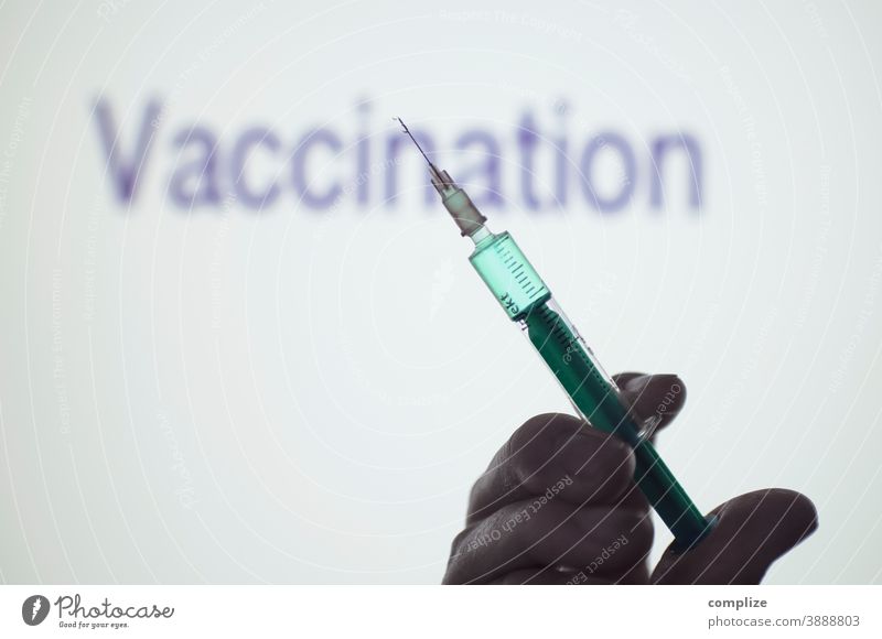 Vaccination syringe injection Impfung impfen impfstoff Scherenschnitt kreativ Flüssigkeit Medizin Grippe Virus Virusinfektion covid-19 coronavirus Erkältung