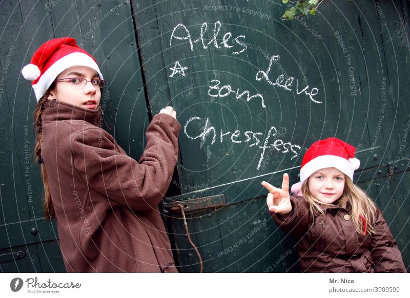 Weihnachtsgrüße aus Köln Weihnachten & Advent weihnachtlich rot peacezeichen Nikolausmütze Jugendliche Mütze x-mas Frohe Weihnachten geschrieben Schrift
