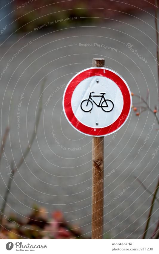 Verbotsschild für Fahrräder in Miniatur StVO Zeichen Fahrrad Verkehrsschild Schilder & Markierungen Verkehrszeichen Verkehrsregeln Symbolik symbolisch Verbote