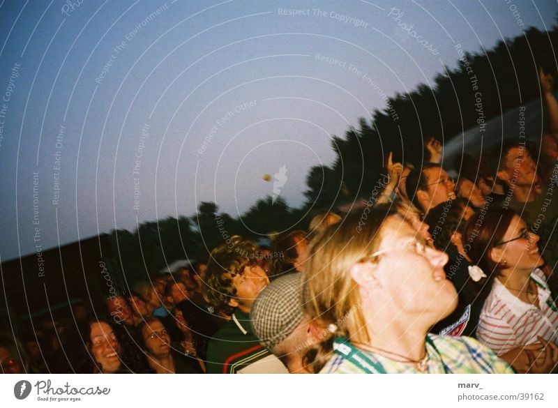 Festivalstimmung Immergut 2003 Stimmung Party Menschengruppe immergut Musikfestival Abend neustrelitz
