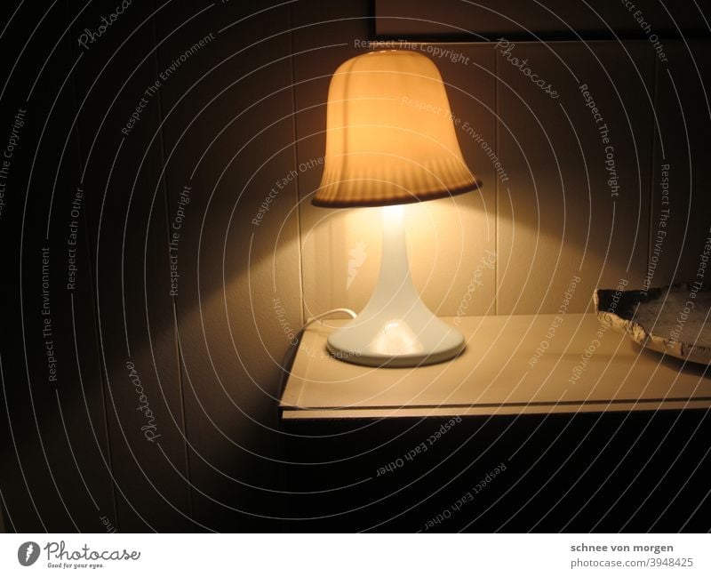 lichtkegel schlafzimmer - ein lizenzfreies Stock Foto von Photocase
