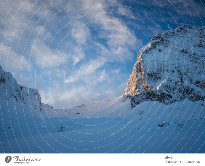 Pass zum Gipfel Leiternpass Naturpark Gantrisch Schnee Winter gefroren kalt Felsen felsig winterlich gefrorener Boden Kälte Gratwanderung Berge u. Gebirge