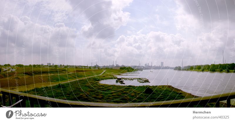 A1 Leverkusen Wolken Panorama (Aussicht) Wasser Fluss Industriefotografie Skyline Graffiti groß Panorama (Bildformat)