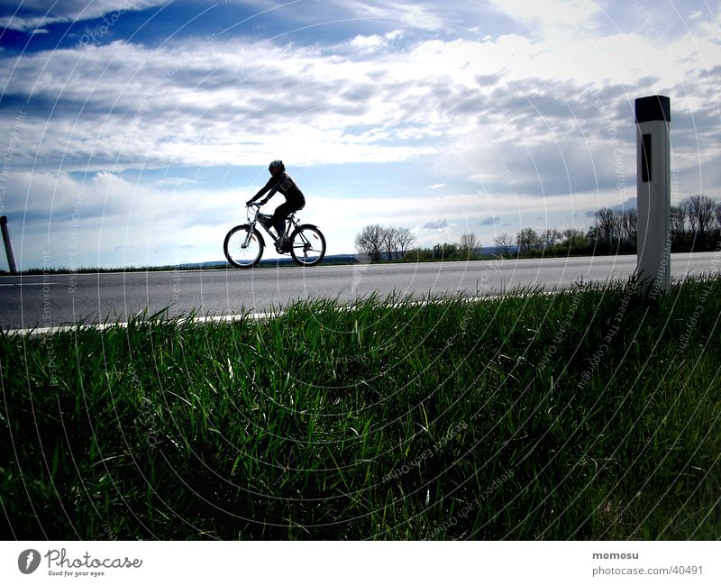 skywalker Freizeit & Hobby Landstraße Himmel Fun Sport-Training Fahrradfahren