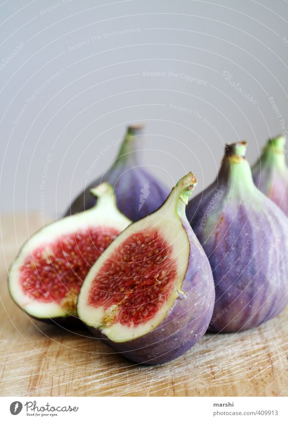 saftige Feigen Lebensmittel Frucht Ernährung Essen Bioprodukte violett fruchtig lecker geschmackvoll Farbfoto Innenaufnahme Detailaufnahme Tag