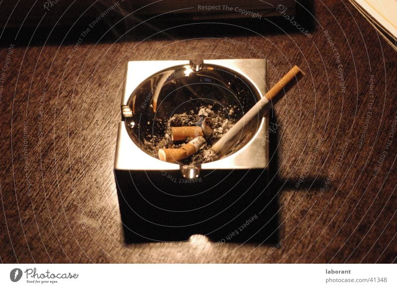 ashtray Aschenbecher Chrom Holz Zigarette Tisch Häusliches Leben Brandasche furnier Rauchen Schreibtisch Zigarettenstummel