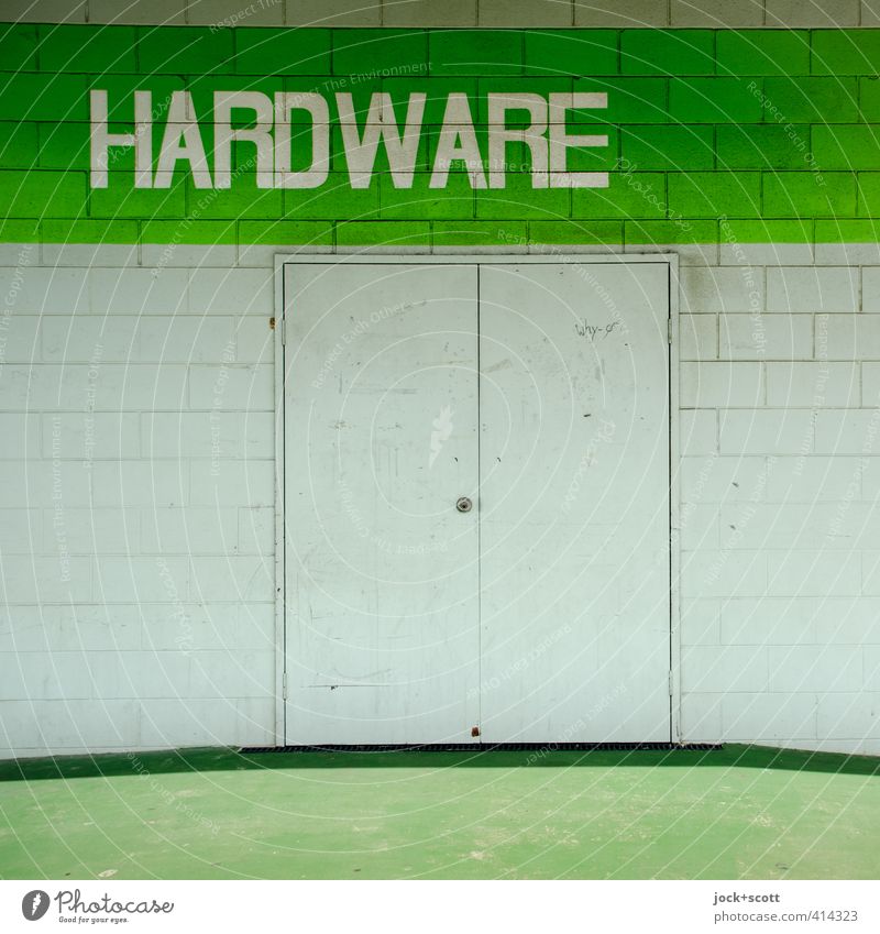 Hardware Store Handel Metallwaren Gebäude Architektur Rampe Metalltür Backstein Linie Streifen eckig einfach fest grün weiß modern Werbung Englisch