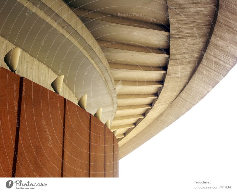 Schwing schwungvoll Architektur Haus der Kulturen der Welt Detailaufnahme Stein Beleuchtung