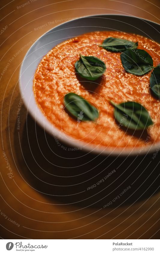 #A0# Es ist noch Suppe da! Paprika paprikasuppe Basilikum Suppengrün Teller Tellerrand rot Mahlzeit Abendbrot lecker gesund Gesunde Ernährung