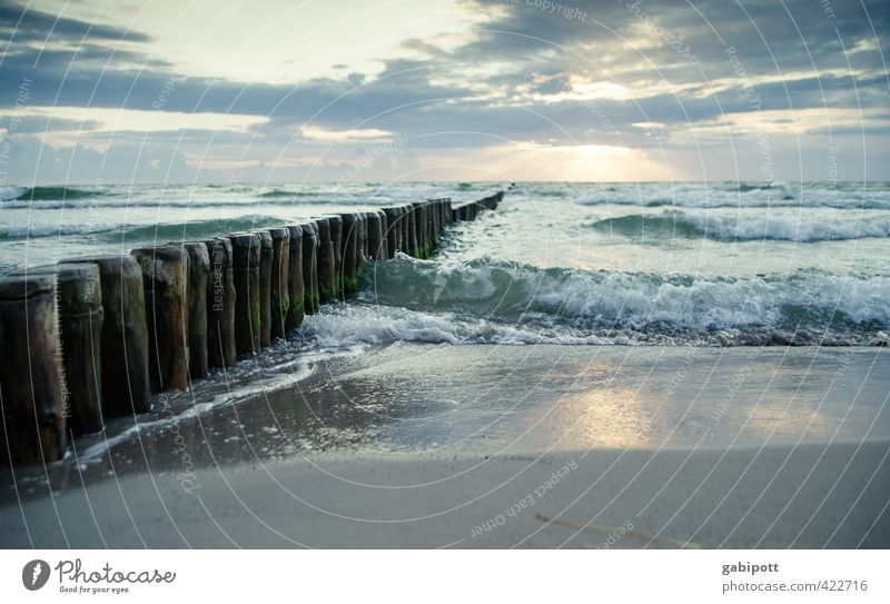600 - einatmen ausatmen Landschaft Erde Wasser Himmel Horizont Sommer Schönes Wetter Wellen Küste Strand Ostsee Meer frisch natürlich weich blau Glück
