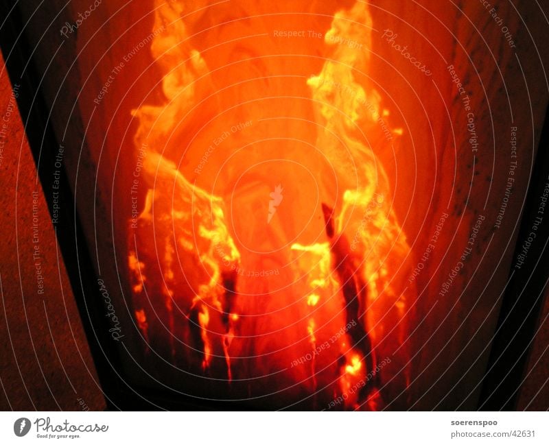 Haste ma` Feuer?! Lava rot heiß Licht brennen Science Center Bremen Brand Flamme orange