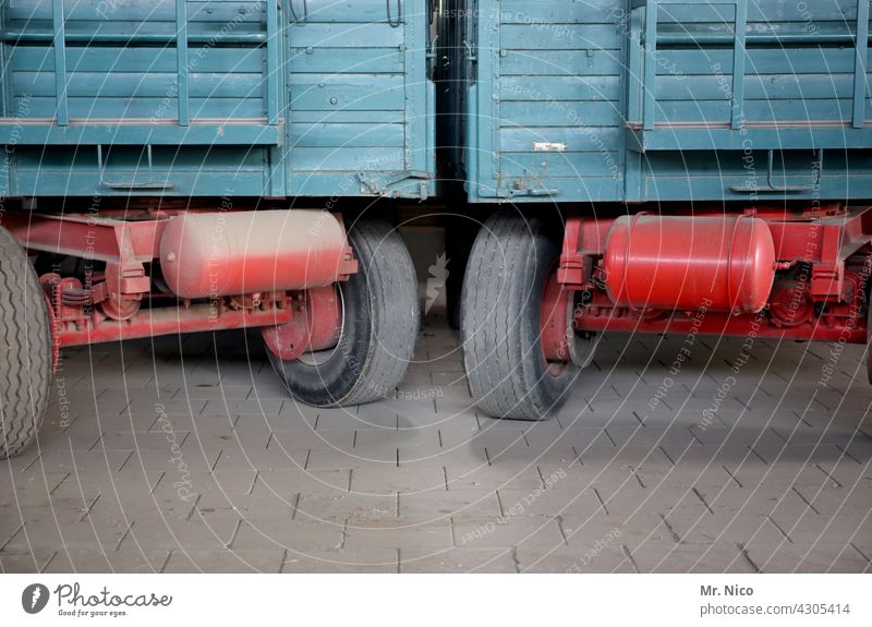 Landwirtschaftsanhänger Bauernhof Landhandel Güterverkehr & Logistik ländlich Anhänger Ackerbau Schlepper Agrarwirtschaft Ernte Kipper Traktor-Anhänger Landlust