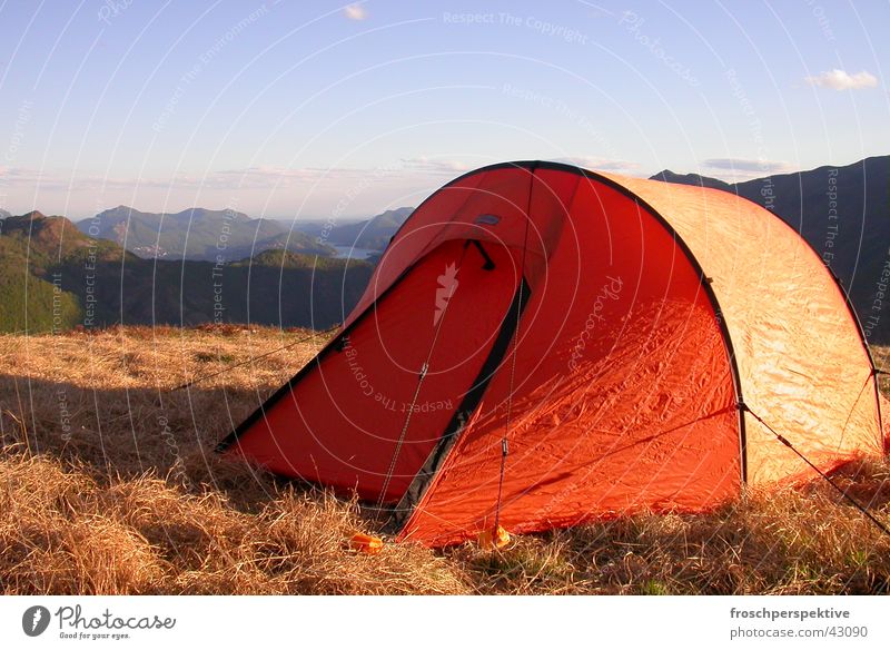 sweet home... Camping Zelt Sommer Einsamkeit wandern driften Berge u. Gebirge Freiheit Expedition Wege & Pfade Aussicht Außenaufnahme