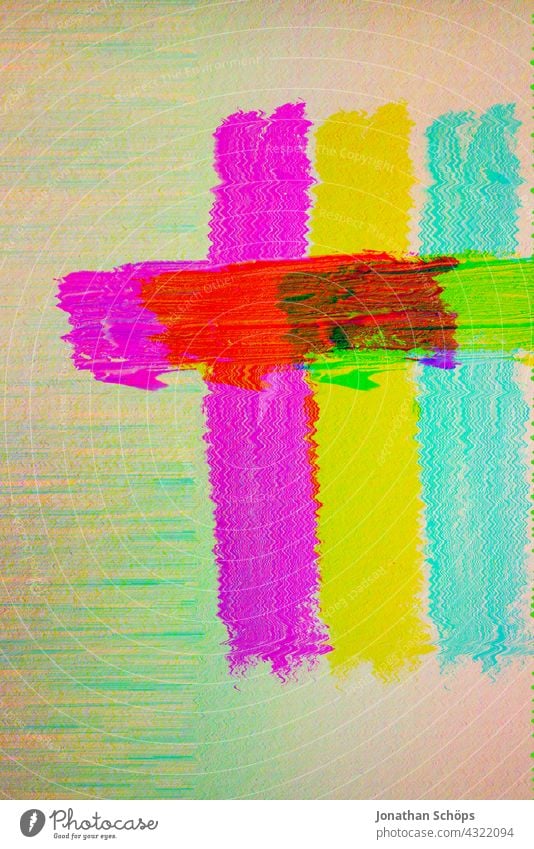 buntes gemaltes Kreuz auf Papier mehrfarbig Glitch Effekt Nahaufnahme Innenaufnahme Farbfoto reduziert Jesus Christus Gott Erlösung Farbe Tod Trauer