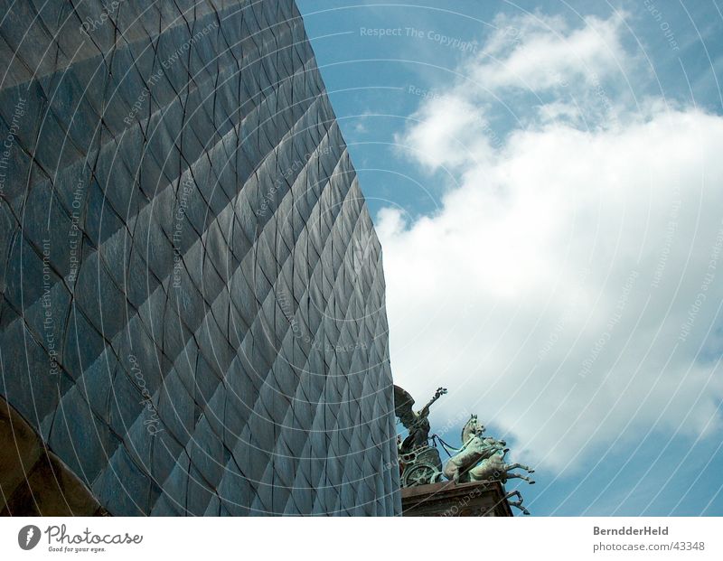 Moderne von früher Prag Fassade Architektur Himmel blau Strukturen & Formen Linie