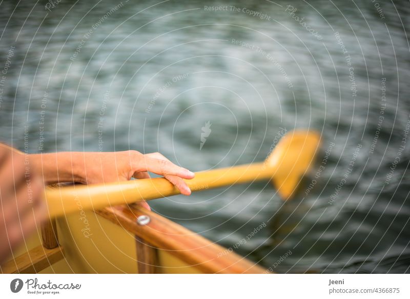 Kanu fahren Kanutour Kanusport See Fluss Wasser Wasseroberfläche Freizeit & Hobby freizeit hobby Holz Natur natürlich Sommer Sommerferien