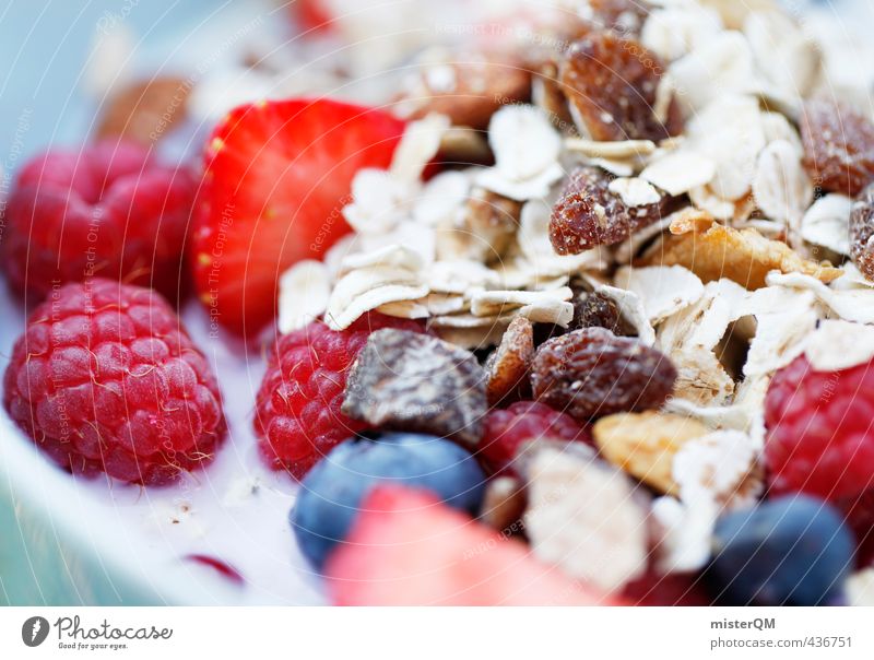 Frühstücksbunt. Kunst ästhetisch Zufriedenheit Frühstückstisch Frühstückspause Müsli Himbeeren Erdbeeren Blaubeeren Milch Rosinen Gesundheit Gesunde Ernährung