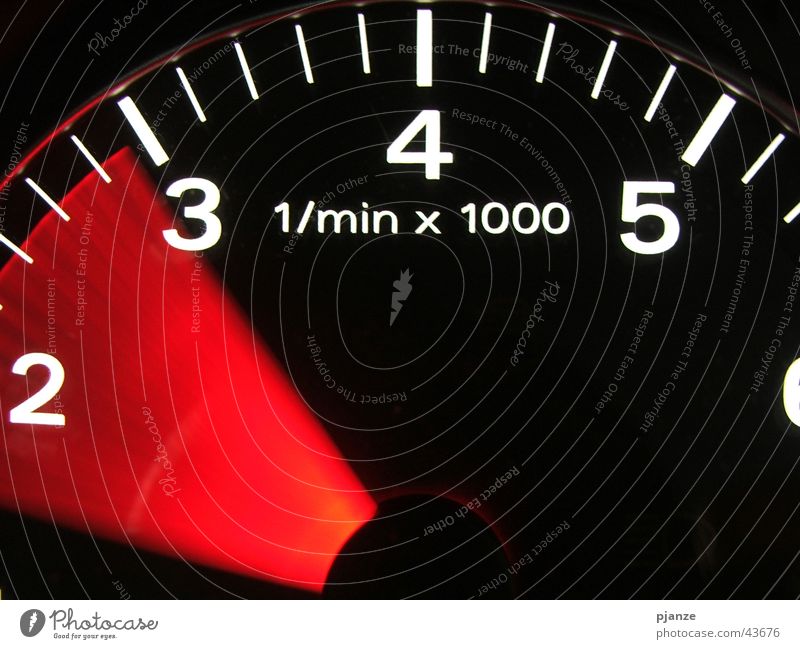 Speed me up, Scotty Tachometer Geschwindigkeit Beschleunigung Drehzahlmesser Verkehr PKW Tachobeleuchtung