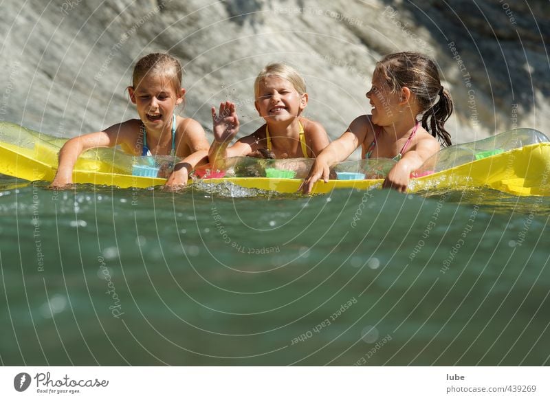 Wasserratten Schwimmen & Baden Ferien & Urlaub & Reisen Tourismus Sommer Sommerurlaub Wassersport Mensch Kindheit 3 3-8 Jahre Wassertropfen Teich See Bach Fluss