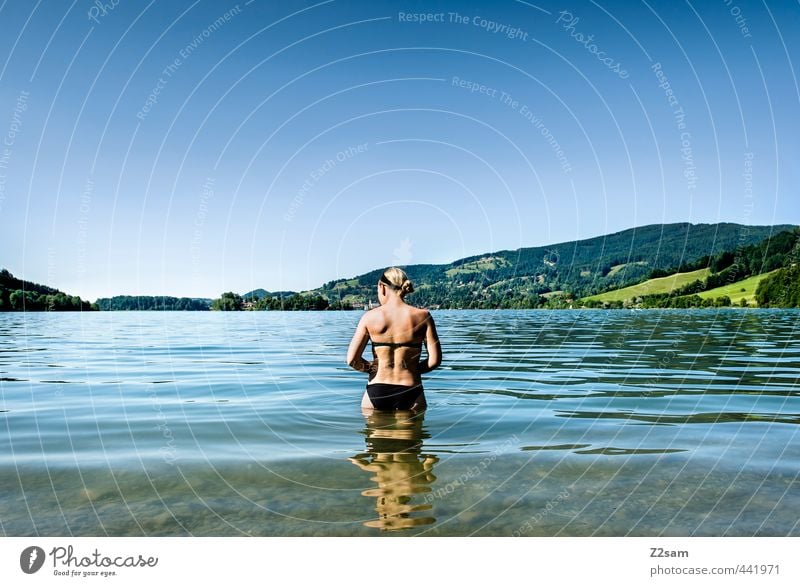 badenixe Schwimmen & Baden Ferien & Urlaub & Reisen Ausflug Sommer Sommerurlaub Berge u. Gebirge Fahrradfahren feminin Junge Frau Jugendliche 1 Mensch