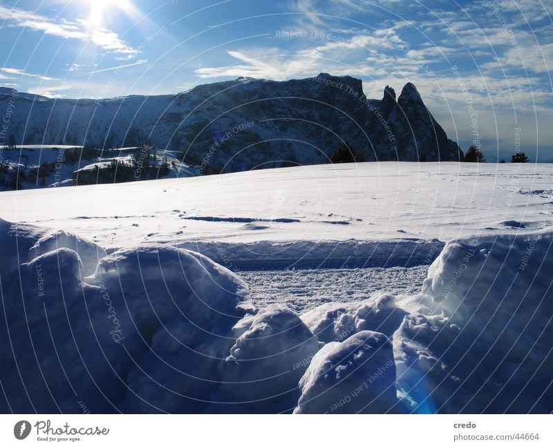 Südtirol Winterurlaub kalt weiß Berge u. Gebirge Schnee Alpen Graffiti Landschaft Natur Eis blau