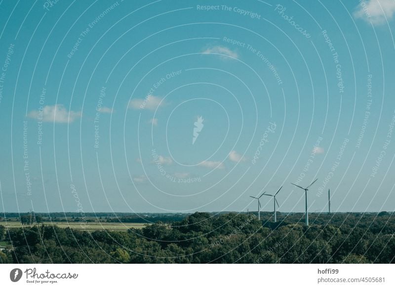 Windräder in der Landschaft Windrad Windkraftanlage enerfir Erneuerbare Energie Energiewirtschaft Himmel Elektrizität Windenergie Rotor Ressource alternativ