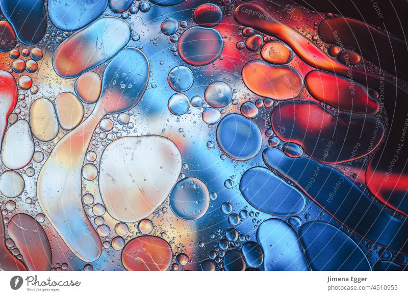 abstrakte Formen auf farbigen Hintergrund Hintergrund bunt Blasen Textur Popkultur futuristisch Muster Tröpfchen Tropfen Design Kunst künstlerisch Makro