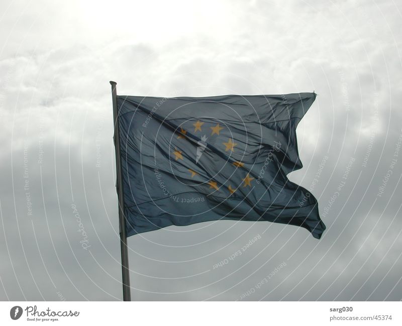 Europaflagge Fahne Wolken Freizeit & Hobby Himmel blau Stern (Symbol)