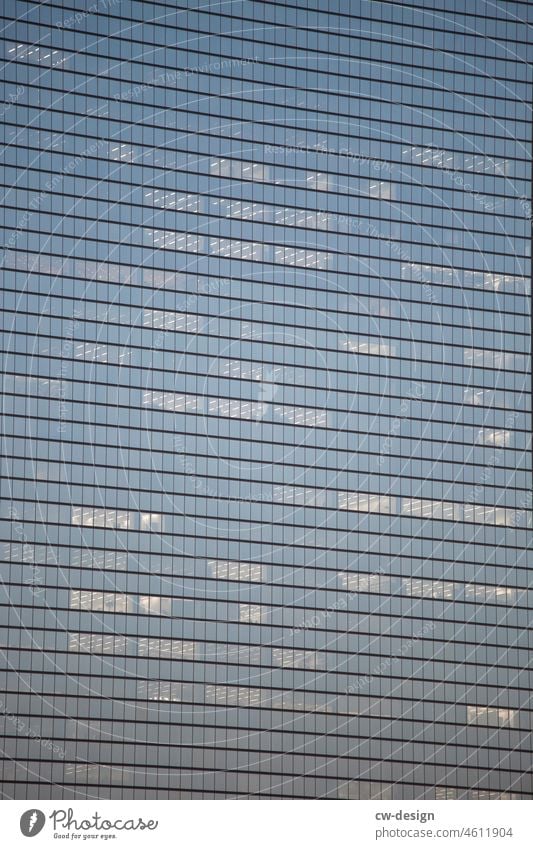 Japan Außenaufnahme Farbfoto Licht Fenster