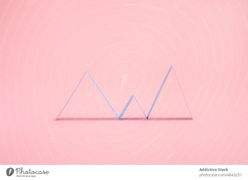 Zickzack-Muster auf rosa Hintergrund Konzept Geometrie abstrakt Tabelle Grafische Darstellung Tendenz Dreieck graphisch Pyramiden Schema Form Design Atelier