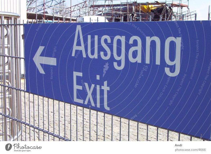 This Way Out Ausgang Fototechnik Exit Schilder & Markierungen Wegweiser