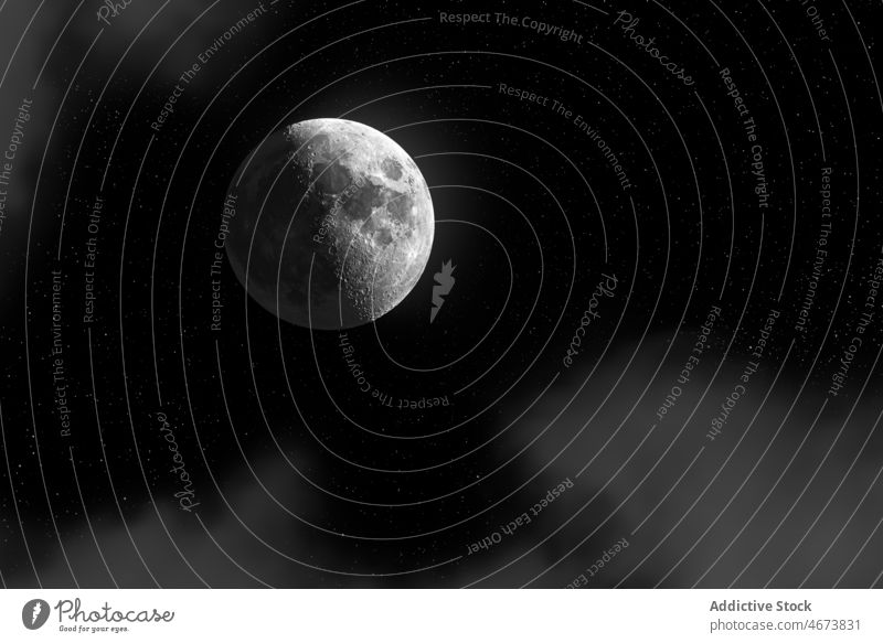 Mond am dunklen Sternenhimmel Nacht Himmel schwarz sternenklar Landschaft dunkel Krater Weltall Astronomie Galaxie Schmuckkörbchen glühen majestätisch