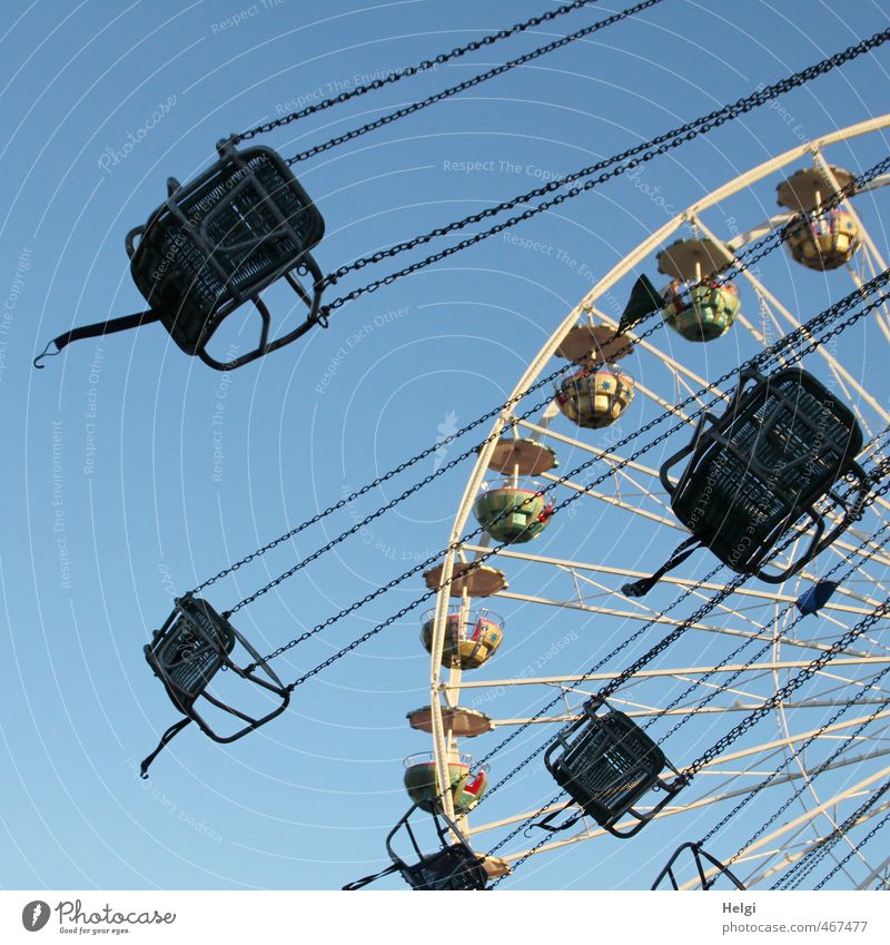 Spaßgesellschaft | es geht rund... Freizeit & Hobby Karussell Kettenkarussell Riesenrad Abenteuer Sommer Oktoberfest Jahrmarkt Bewegung drehen fahren hängen