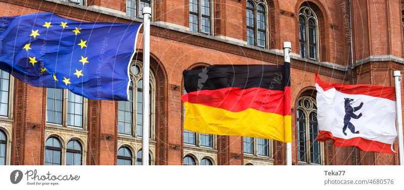 Oh Berlin berlin europa deutschland flaggen rotes rathaus hauptstadt germany farben wind