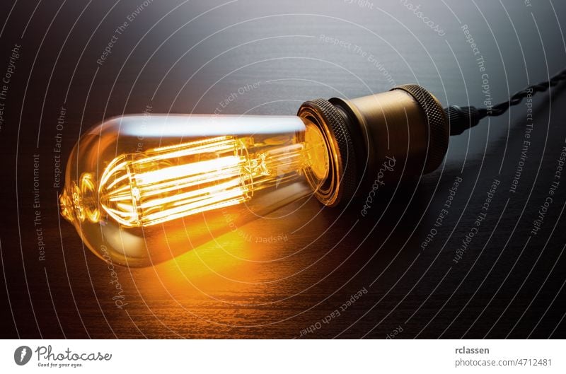 Edison-Glühbirne Licht Knolle Leuchtdiode Ideen Lampe Energie Elektrizität Innovation Glas Technik & Technologie glühend Erfindung Beleuchtung altehrwürdig