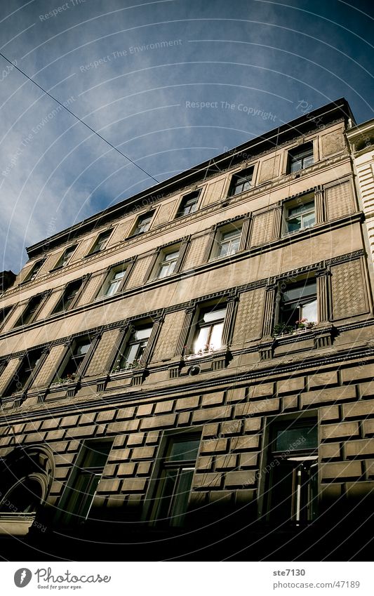 Building in Prague Gebäude Fenster Stimmung prague building hoch high heaven Himmel window