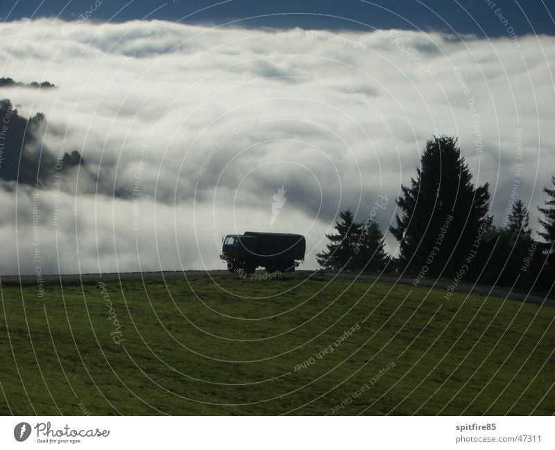 Wolkenmeer Lastwagen Bundesheer Armee Nebel Panorama (Aussicht) clouds Tal valley lorry steyr 12m18 army fog groß