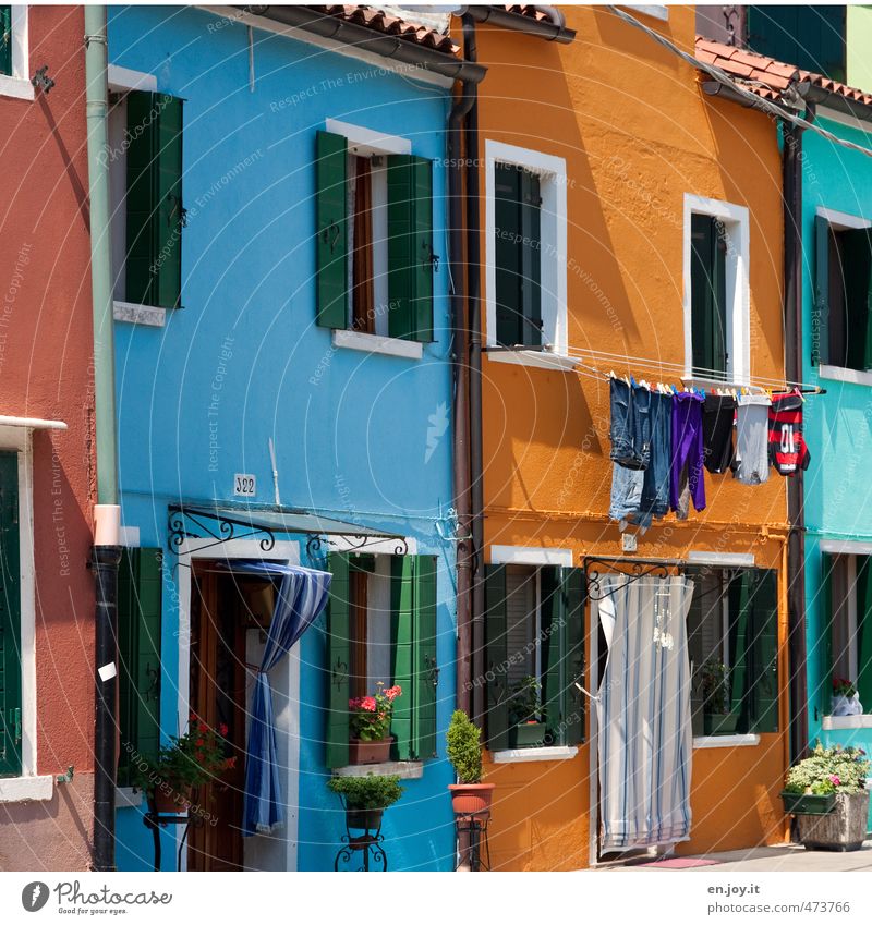 Colorwaschmittel Ferien & Urlaub & Reisen Sightseeing Städtereise Sommerurlaub Häusliches Leben Wohnung Haus Venedig Burano Italien Europa Dorf Kleinstadt
