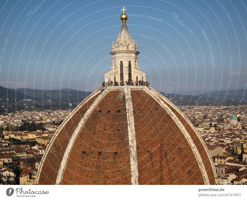 Blick auf die Kuppel der Kathedrale Santa Maria del Fiore im italienischen Florenz. Foto: Alexander Hauk Dom Italien Urlaub Reisen Freizeit Architektur Himmel