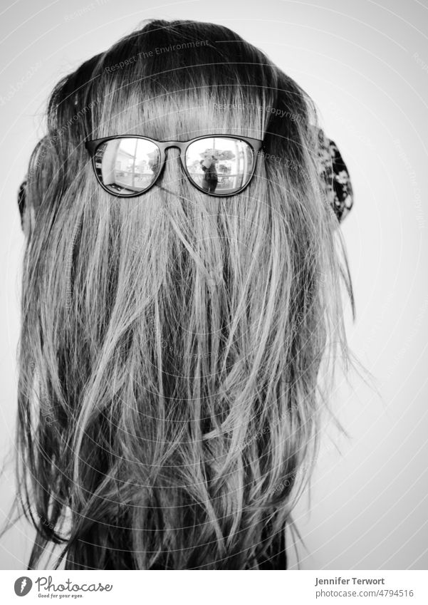 Long Hair langes Haar Sonnenbrille Spaß haben Kind Schnappschuss