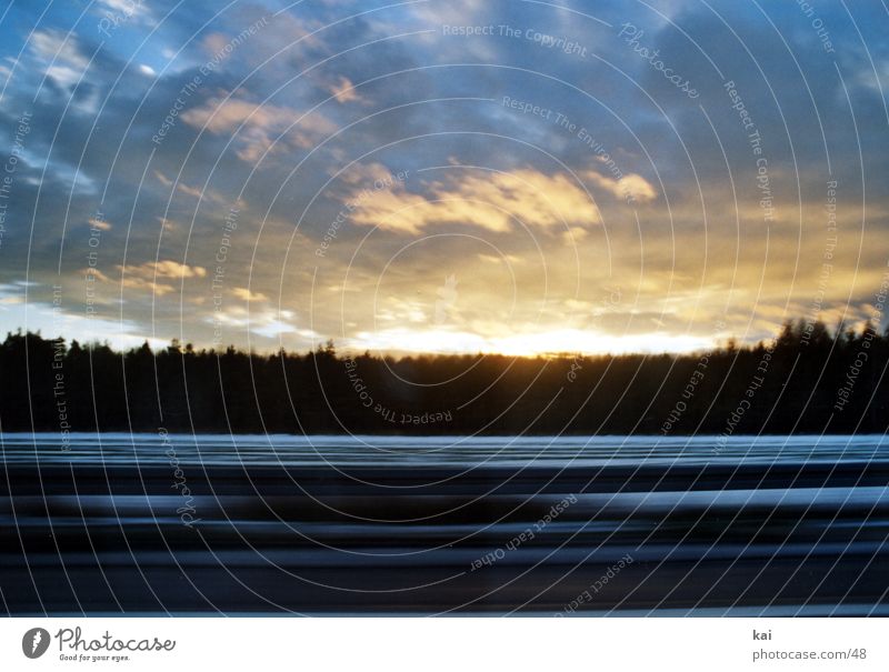 CarClouds02 Bewegungsunschärfe Wolken Stil Fototechnik Landschaft Geschwindigkeit Autofahren Wolkenformation Sonnenlicht Lichtspiel